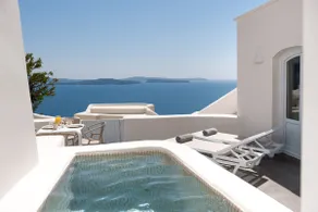 One bedroom villa with hot tub and Caldera view - Image 4