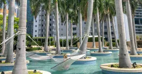 Four Seasons Hotel Miami - Image 2