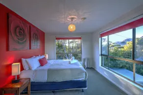 Cove Beach Apartment 2 - Image 5