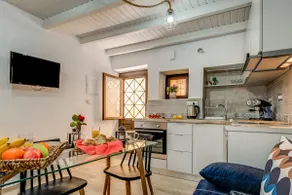 Modern Old Town Maisonette - Image 3