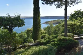 Seascape -charming home with a sea view and garden - Image 4