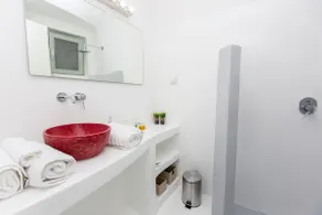 Aegean White Home - Image 4