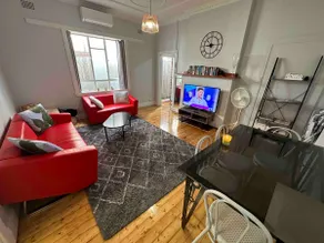 Cosy & Quaint 2Bedroom Home, Close to transport - Image 3
