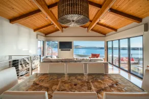 Luxurious Waterfront Sonoma Coast Home - Image 2