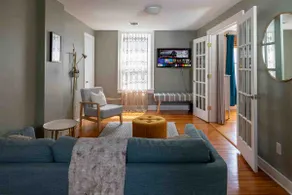 Lovely Downtown Lenox apt, walk to everything! - Image 3
