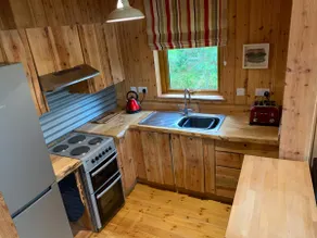 Rowan Log Cabin - Image 4