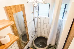 Virya Nest SRR: Tiny, PetFriendly, Monkeys, Bats! - Image 5