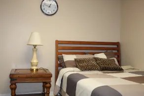 Exclusive 2 Bedrooms Suite at Fairburn Finest - Image 3