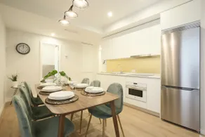 A Brand new Luxury- Muy Central- AC, up to 10 - Image 4