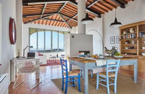 CASA LA LOGGIA. SPEKTAKULÄRE AUSSICHT AUF DEN CHIANTI UND KRETA SENESI - Image 4