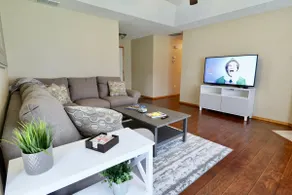 Greenway Place, 3BD/2BA King Bed, Sleeps 8 - Image 2