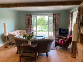 Hen House: Private annexe on stunning farm - Image 3