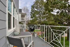 Adorable 2-bedroom vacation home with fireplace - Image 3