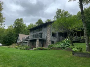 Classic Mountain Ski Lodge @ Sugarbush - Image 4