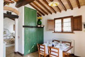 Cottage Assolata overlooking the Orcia valley in Tuscany - Image 5