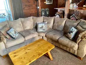 The Great Room @ The Bison Farm BnB - Image 3