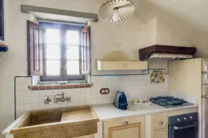 Girasole Cottage overlooking the Orcia valley in Tuscany - Image 3
