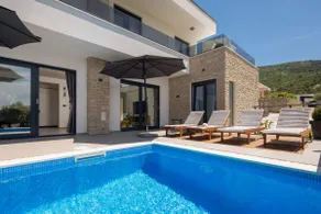 Beautiful Villa La Familia - Image 5