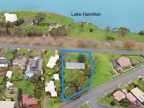 Lake House on Gray - Image 3