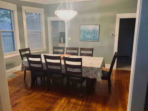 Dundee Charm – Bestselling Airbnb in Omaha - Image 5