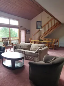White Mtn Getaway w/ A/C on main floor - Image 3