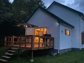 LE JAZZ – Rustic/chic chalet with HOT TUB - Image 3