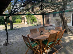Typical stone farmhouse - Image 3