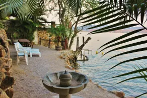 Beautiful Roman-style villa. Rate is per guest - Image 3