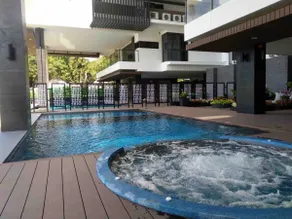 Escape Condominiums Beachfront Suites - Mae Phim - Image 3
