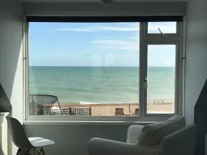 Spacious family Beach house-with incredible views - Image 2