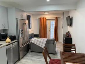 Cheerful 2 bedroom home with indoor fireplace - Image 3