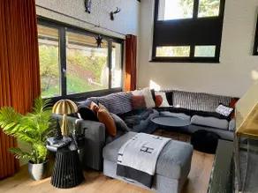 Ski-InOut 4BR Alpen Chalet, Views & Fire - Image 5