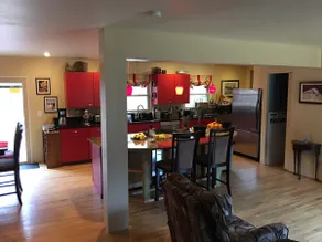 YOUnique 3+ bedroom, spa/hot tub, huge deck - Image 4