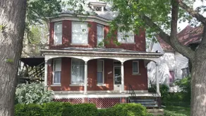 Lakeshore Manor - Image 2