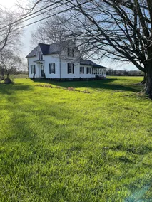 Eden Hill Farmhouse - Image 2