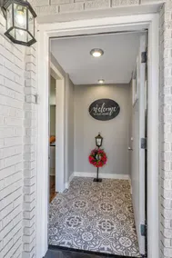 El Paso Oasis: Luxurious 3BR/2BA Retreat - Image 3
