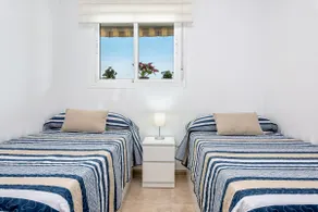 WintowinRentals Best Location, Beach, Pool & Parking - Image 4