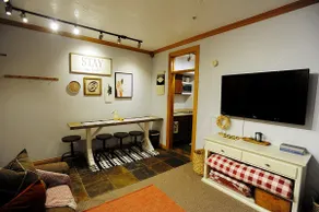 Super clean perfect spot to relax in the Mountains - Image 3