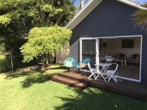 New 1 bedroom Cottage right on Lake - Image 3