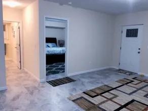 1 BED Ground FL No Kitchen 8 Mints to EWR,NJ 07201 - Image 4