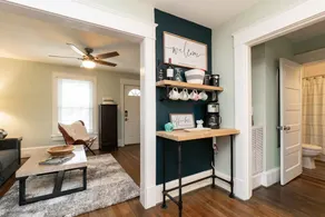 2B/1B Bungalow <5 min UNCG, Coliseum/GAC, downtown - Image 2