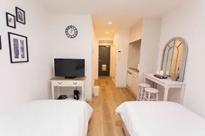 Near Disney! Recommended for girls' trips! Cozy room! 105 - Image 5
