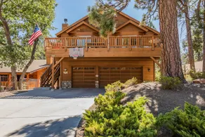 Luxury Cabin Minutes to Slopes & Lake w/Hot Tub! - Image 2