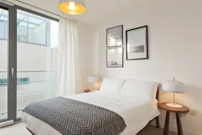 Upscale Relaxing Apartment in Inner City Center - Image 2