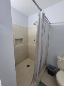 Excellent apartment and comfortable - Image 4