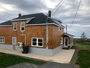 Modern home steps from Cabot Links! - Image 3