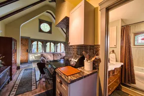 The Couples Cabin at Upper Garden Nature Retreat - Image 3
