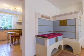 Apartment in farmhouse with garden - Image 5