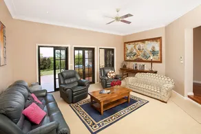 Stately Bowral Designer Home - Image 3