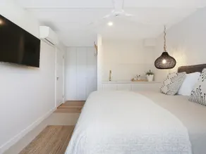 Angourie Room - Coastal Luxe Stay - Image 3